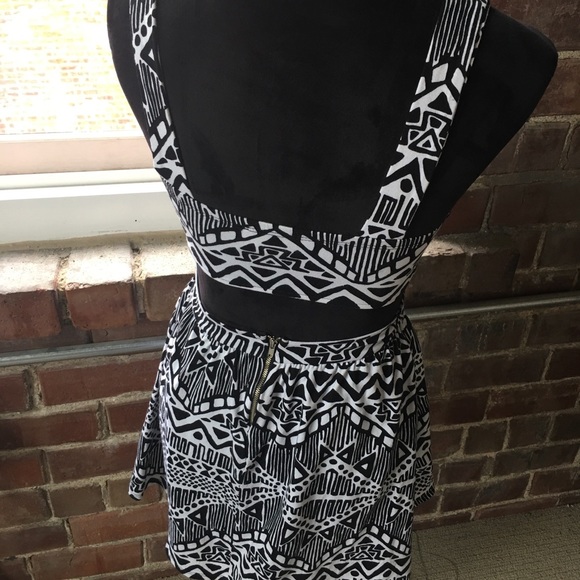 Aztec print dress - Picture 2 of 3